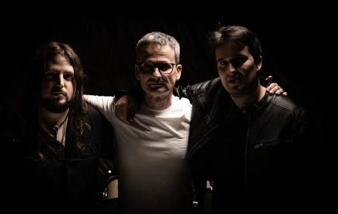 DISHARMONIK golpea con “My Inner Ghosts” y convierte el dolor en ayuda real