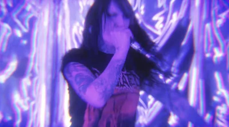 Stabbing golpea de nuevo con su segundo sencillo del álbum que viene ardiendo