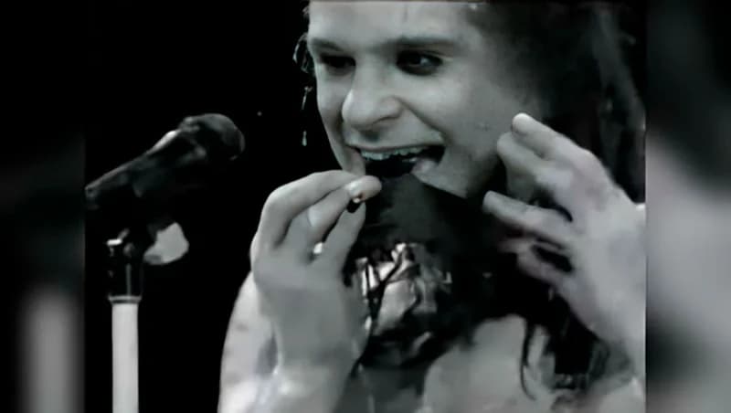 Ozzy Osbourne mordiendo la cabeza de un murciélago: la verdad detrás de la leyenda.